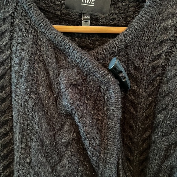 Line cardigan with fringe - Picture 2 of 4